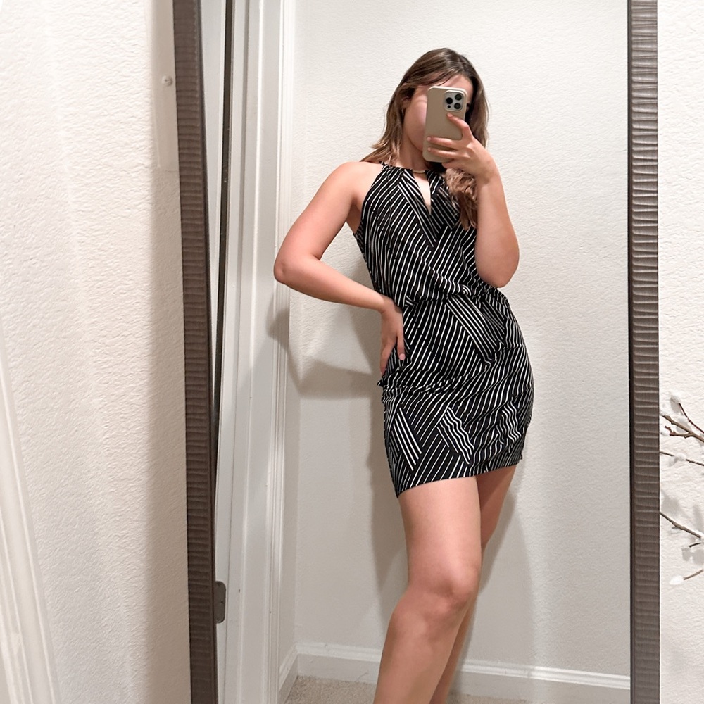 Casual Black and white mini dress